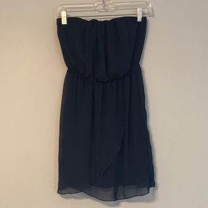 Navy blue strapless short dress